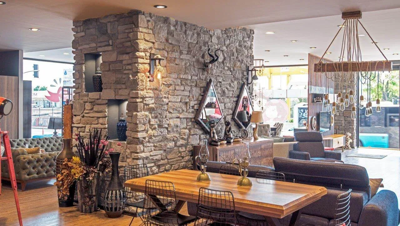 Cafe Zemini Seçerken Nelere Bakılmalı? için dekorasyon uygulaması