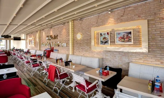 Rustik Cafe Dekorasyonu için 1. farklı uygulama örneği