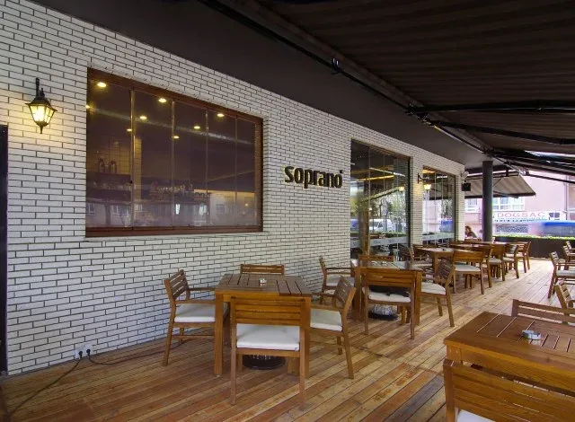 Tuğla Duvarlı Cafe Modelleri için 1. farklı uygulama örneği